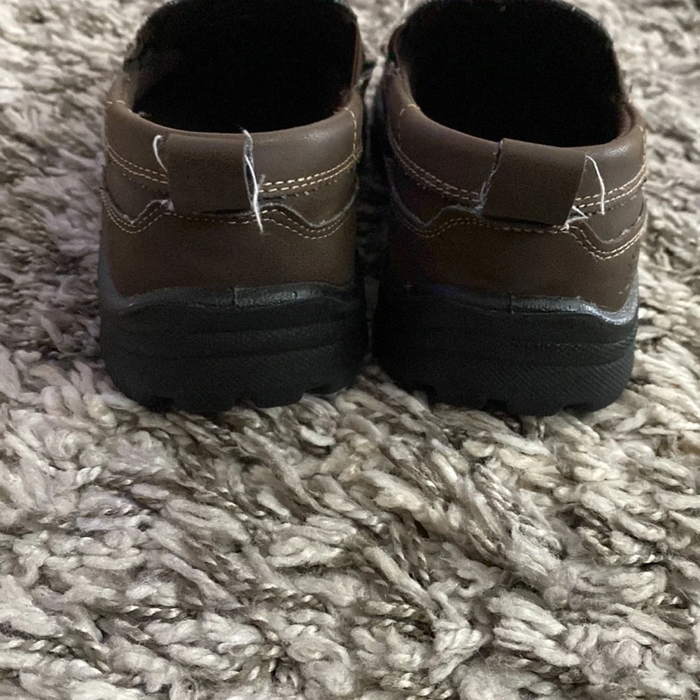 Boys size 2 dress shoes